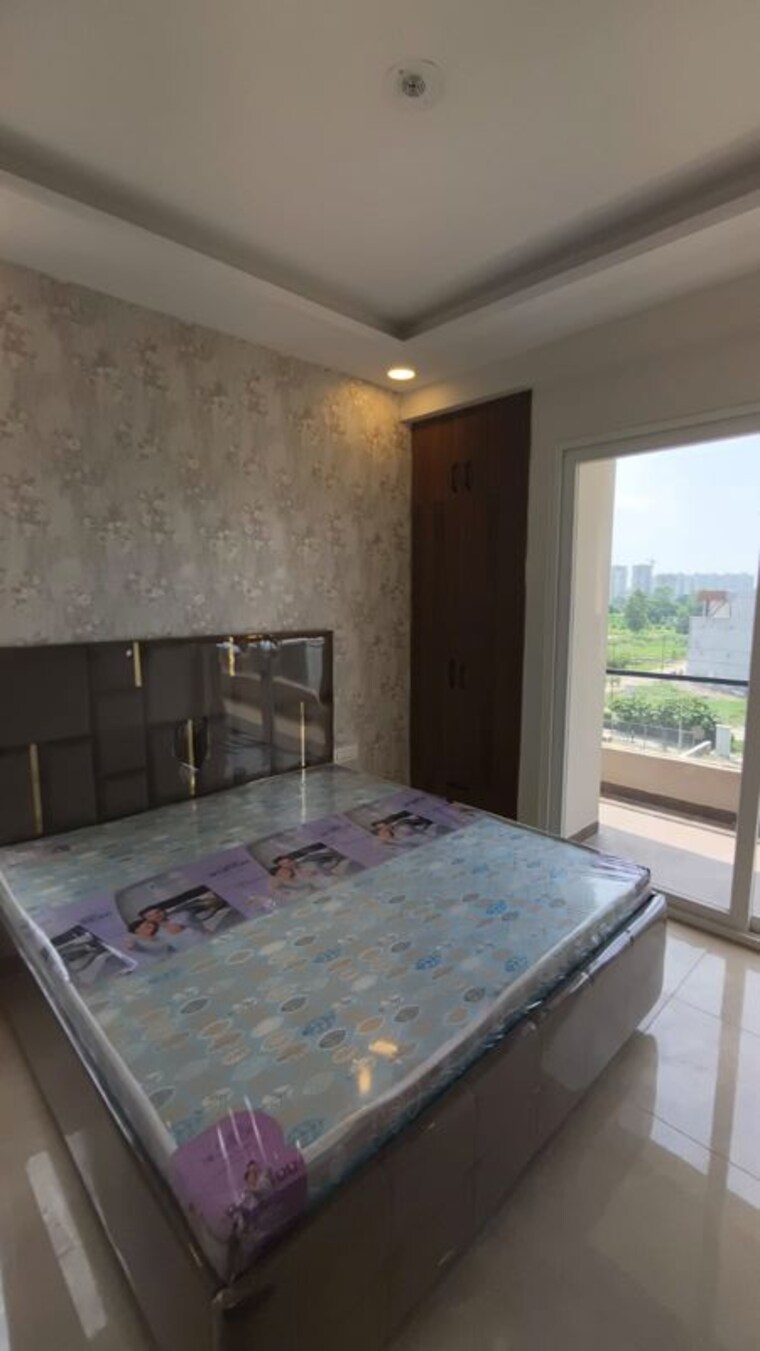 Bedroom, hlp-palmillas 3 Bedroom 1870 Sq.Ft. Apartment In Vip Road Zirakpur 10633756