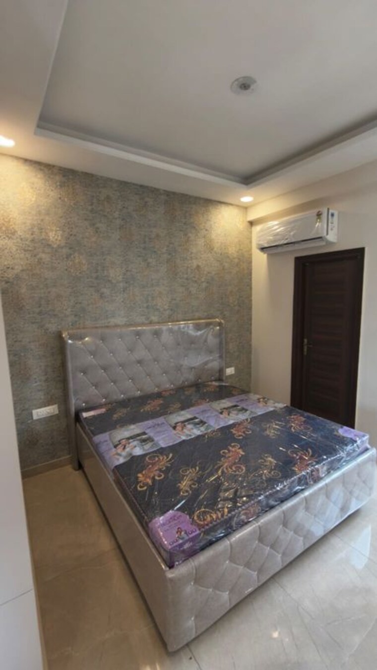 Bedroom, hlp-palmillas 3 Bedroom 1870 Sq.Ft. Apartment In Vip Road Zirakpur 10633756