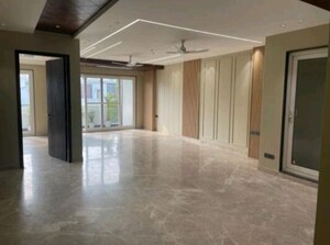 Room in 3 BHK Builder Floor at Spiti Homes, Sector 99a – for Sale