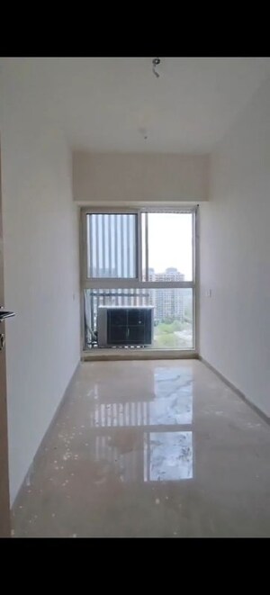 Room in 2.5 BHK Apartment at Concrete Sai Swayam, Chembur – for Sale