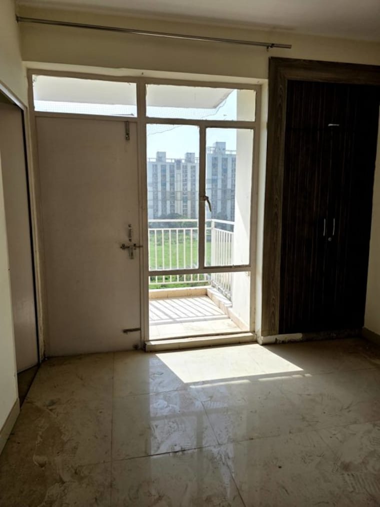 Room, suncity-avenue-102 2 Bedroom 632 Sq.Ft. Apartment In Sector 102 Gurgaon 10633785