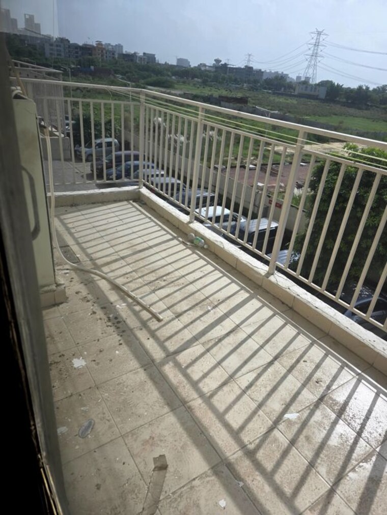 Balcony, suncity-avenue-102 2 Bedroom 632 Sq.Ft. Apartment In Sector 102 Gurgaon 10633785
