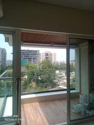 Balcony in 4 BHK Apartment at Parinee Aria, Juhu – for Rent