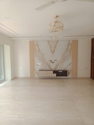 Bedroom in 4 BHK Apartment at Parinee Aria, Juhu – for Rent