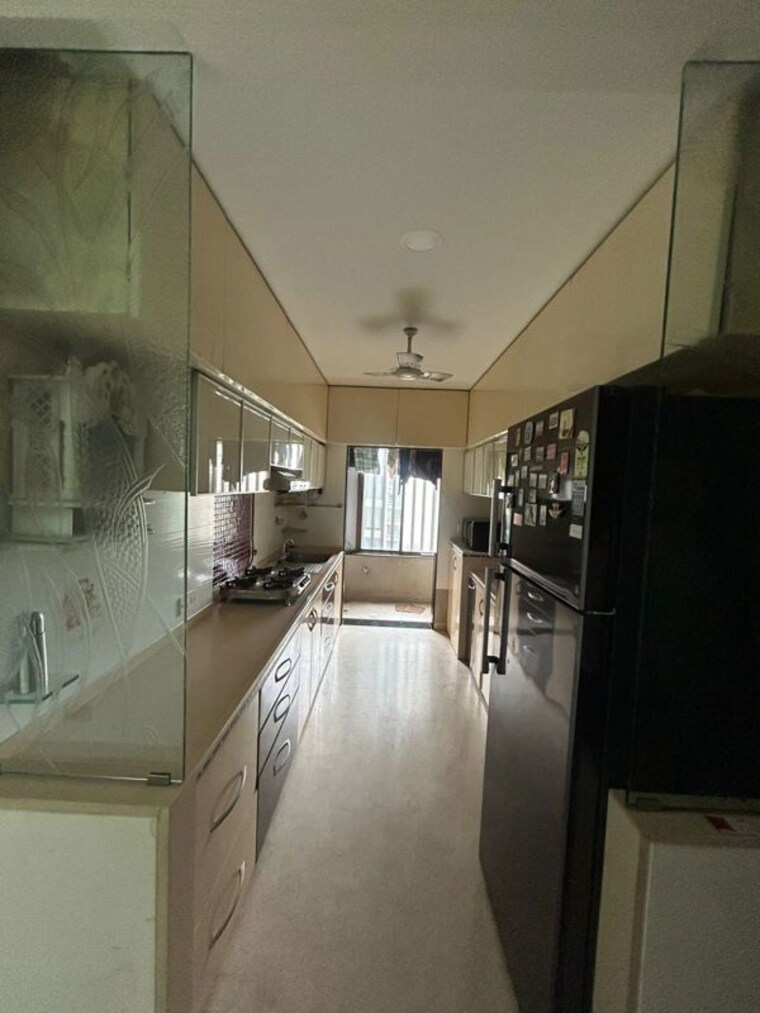 Kitchen, oberoi-realty-splendor 2.5 Bedroom 900 Sq.Ft. Apartment In Andheri East Mumbai 10633798