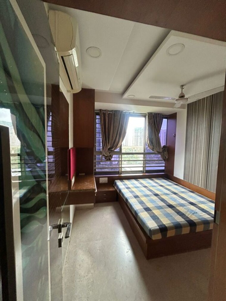Bedroom, oberoi-realty-splendor 2.5 Bedroom 900 Sq.Ft. Apartment In Andheri East Mumbai 10633798