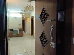 Furnished Amenities in 3 BHK Apartment at Dosti Group Acres, Wadala East – for Sale