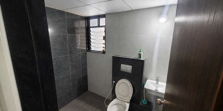 Bathroom, shapoorji-pallonji-joyville-hadapsar-annexe 2 Bedroom 626 Sq.Ft. Apartment In Hadapsar Pune 10633862