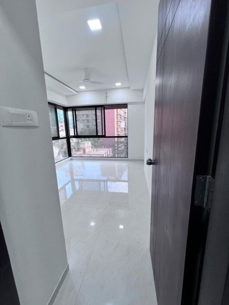 Bathroom, mundara-adhrit-towers 2 Bedroom 950 Sq.Ft. Apartment In Malad West Mumbai 10633893