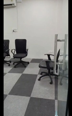  Office Space For Rent in Golf Course Extension