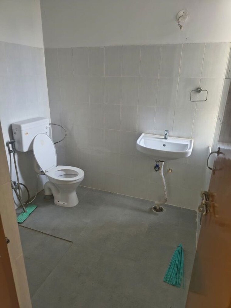 Bathroom, adani-aangan 2 Bedroom 645 Sq.Ft. Apartment In Sector 89a Gurgaon 10633922