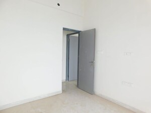 Room in 2 BHK Apartment at Bhoomi Celestia, Malad West – for Sale