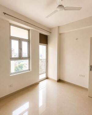 Room in 2 BHK Apartment at Shree Vardhman Mantra, Sector 67 – for Rent
