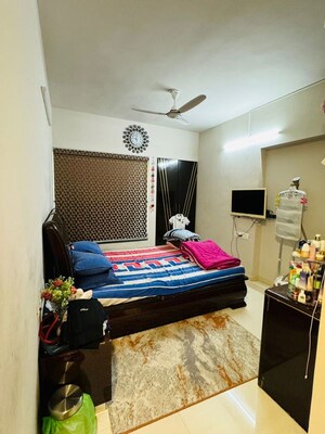 2 BHK Apartment For Sale in Rustomjee Azziano Wing E, Thane West