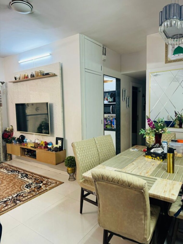 Kitchen, rustomjee-azziano-wing-e 2 Bedroom 828 Sq.Ft. Apartment In Thane West Thane 10633920