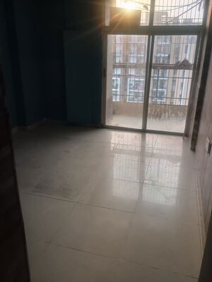 Room in 3 BHK Apartment at KDP Grand Savanna, Raj Nagar Extension – for Rent