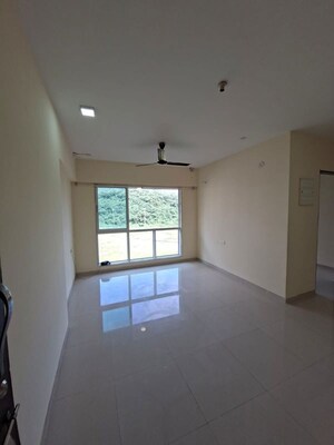 1 BHK Apartment For Rent in Nahar Cayenne, Powai