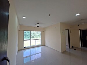 Room in 1 BHK Apartment at Nahar Cayenne, Powai – for Rent