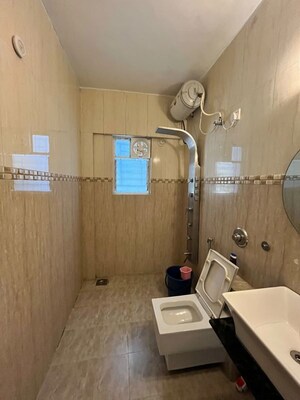 Bathroom in 3 BHK Apartment at Wireless Colony – for Rent