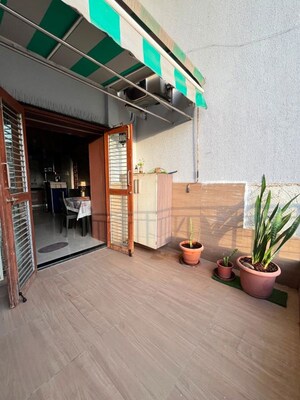 Parking in 3 BHK Apartment at Wireless Colony – for Rent