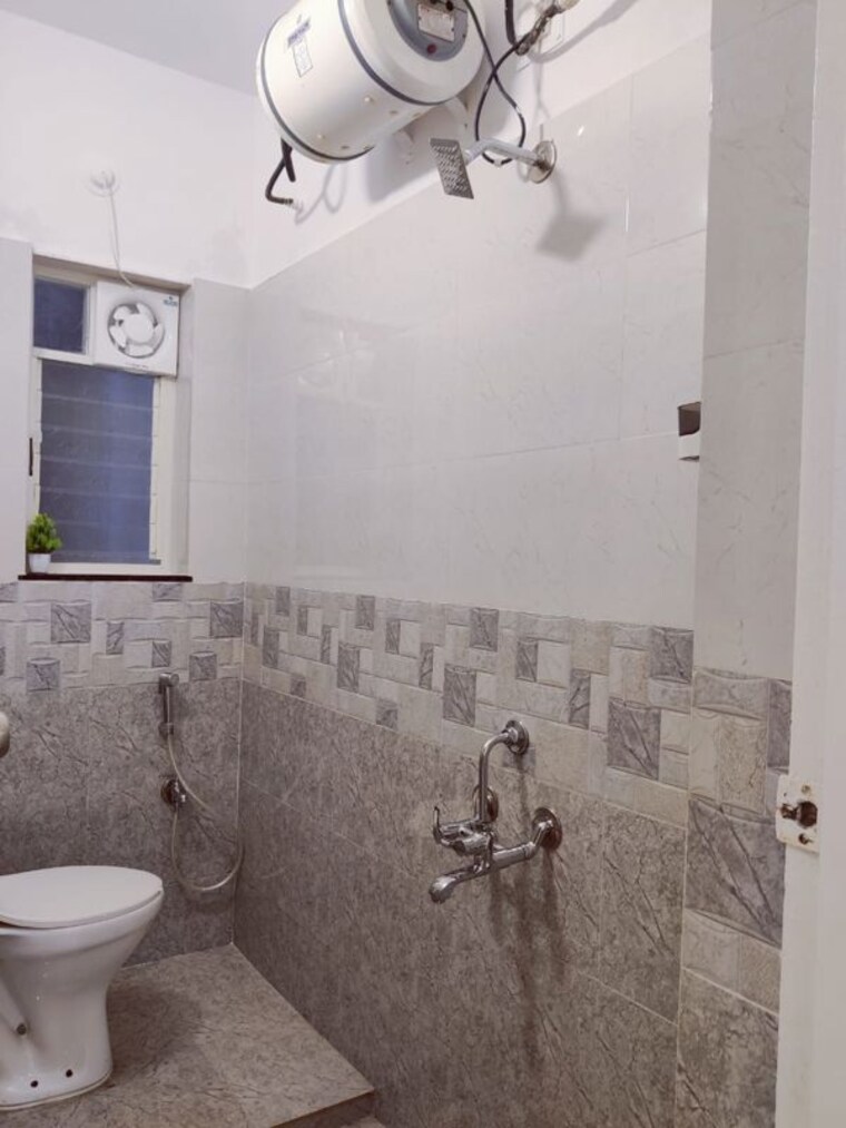 Bathroom, magarpatta-daffodils-apartment 3 Bedroom 1200 Sq.Ft. Apartment In Hadapsar Pune 10633839