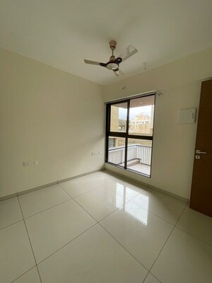 Room in 2 BHK Apartment at Chandak 34 Park Estate, Goregaon West – for Rent
