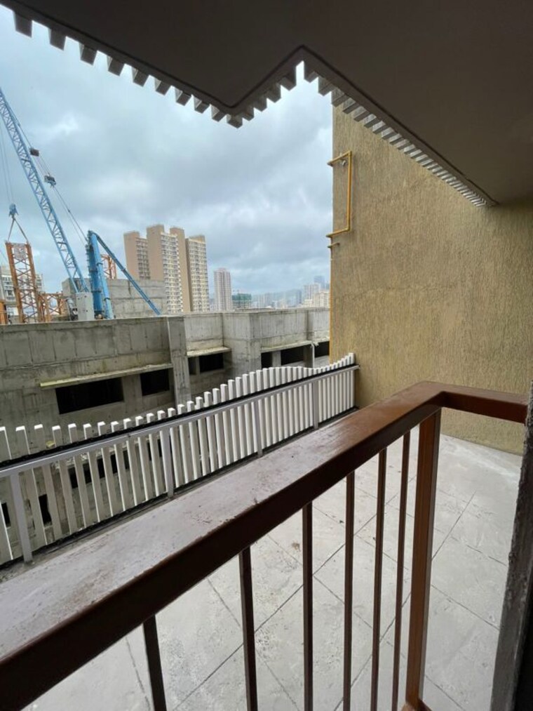 Balcony, chandak-34-park-estate 2 Bedroom 550 Sq.Ft. Apartment In Goregaon West Mumbai 10633951