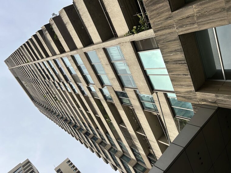 Exterior View, oberoi-realty-splendor 2.5 Bedroom 900 Sq.Ft. Apartment In Andheri East Mumbai 10633921
