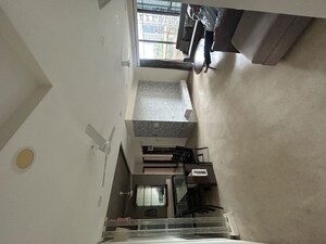 Staircase in 2.5 BHK Apartment at Oberoi Realty Splendor, Andheri East – for Rent