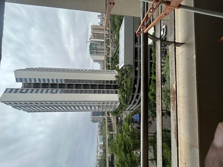 Exterior View, oberoi-realty-splendor 2.5 Bedroom 900 Sq.Ft. Apartment In Andheri East Mumbai 10633921