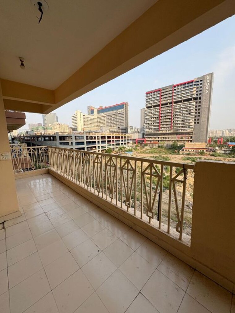 Balcony, gaur-city-7th-avenue 2 Bedroom 1165 Sq.Ft. Apartment In Sector 4 Greater Noida Greater Noida 10633993