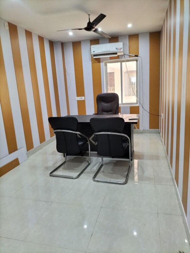 Team Area, sushant golf city Commercial Office Space 160 Sq.Ft. In Sushant Golf City Lucknow 10458056