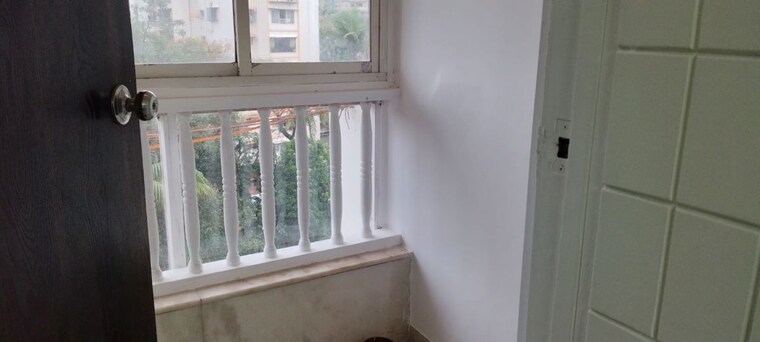 Balcony, sterling-seaface 3 Bedroom 1450 Sq.Ft. Apartment In Worli Mumbai 10634008