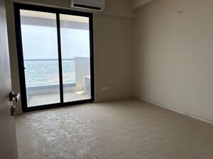 Room in 2 BHK Apartment at M3M Skywalk, Sector 74 – for Rent
