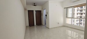 Room in 1 BHK Apartment at Lodha Amara, Kolshet Road – for Rent