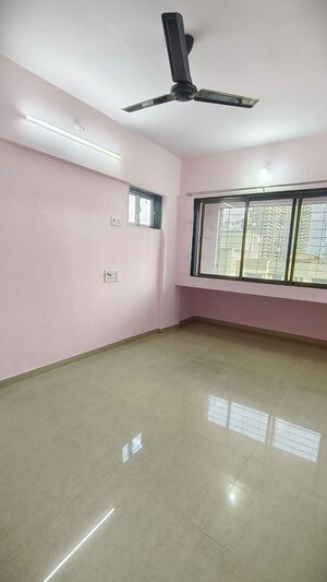 Room in 1 BHK Apartment at Riddhi Garden, Malad East – for Rent