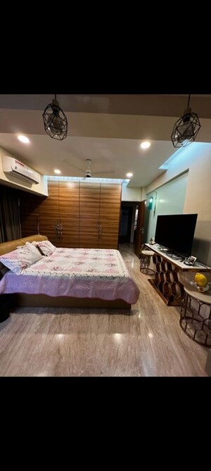 Bedroom in 2 BHK Apartment at Shams Palace, Bandra West – for Rent