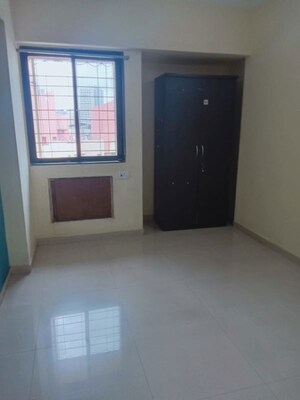 Room in 2 BHK Apartment at Puranik City, Kasarvadavali – for Rent