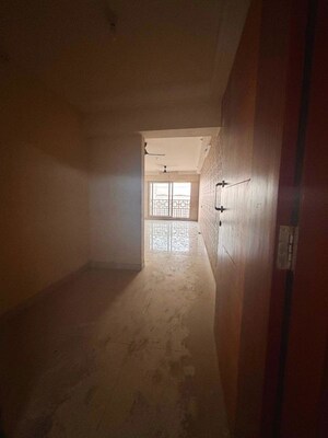 Building Lobby in 3 BHK Apartment at Paradise Lifespaces Sai World City, New Panvel – for Sale
