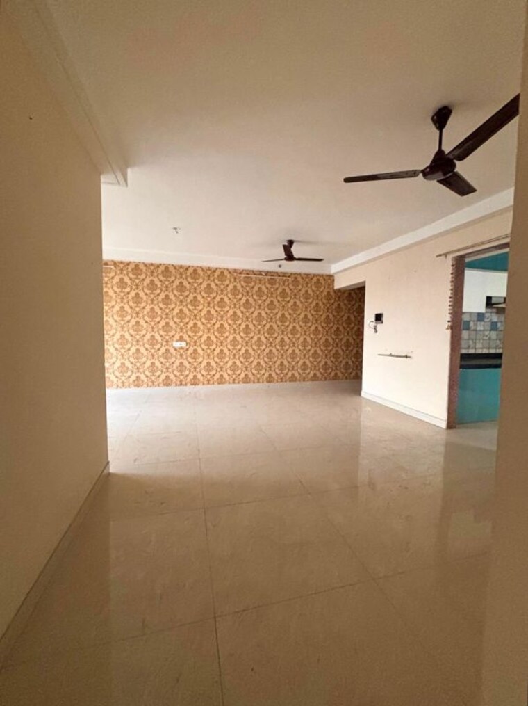 Bathroom, paradise-lifespaces-sai-world-city 3 Bedroom 1600 Sq.Ft. Apartment In New Panvel Navi Mumbai 10634114