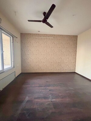 Room in 3 BHK Apartment at Paradise Lifespaces Sai World City, New Panvel – for Sale