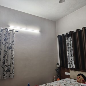 Room in 2 BHK Apartment at Jagdish Nagar CHS, Aundh – for Rent