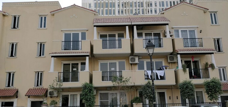 Exterior View, emaar-mgf-emerald-hills 4 Bedroom 3150 Sq.Ft. Apartment In Sector 65 Gurgaon 10634129