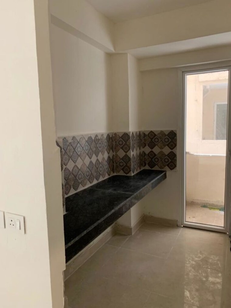 Kitchen, signature-global-prime 2 Bedroom 800 Sq.Ft. Apartment In Sector 63a Gurgaon 10634137