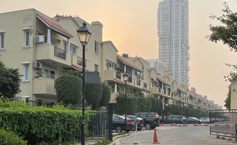 4 BHK + Servant Room 2900 Sq.Ft. Apartment in Emaar MGF Emerald Hills