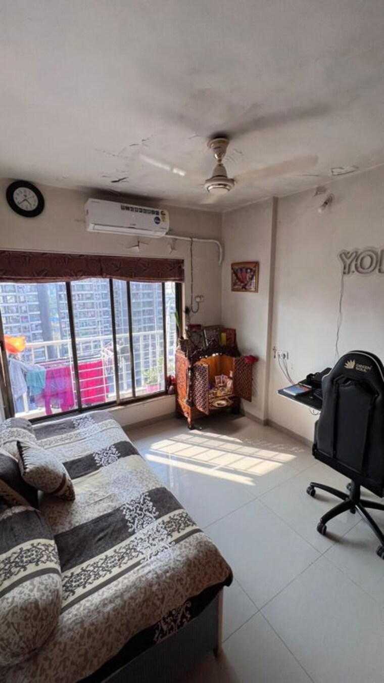 Bedroom, strawberry-sandstone 3 Bedroom 900 Sq.Ft. Apartment In Mira Road Thane 10634151