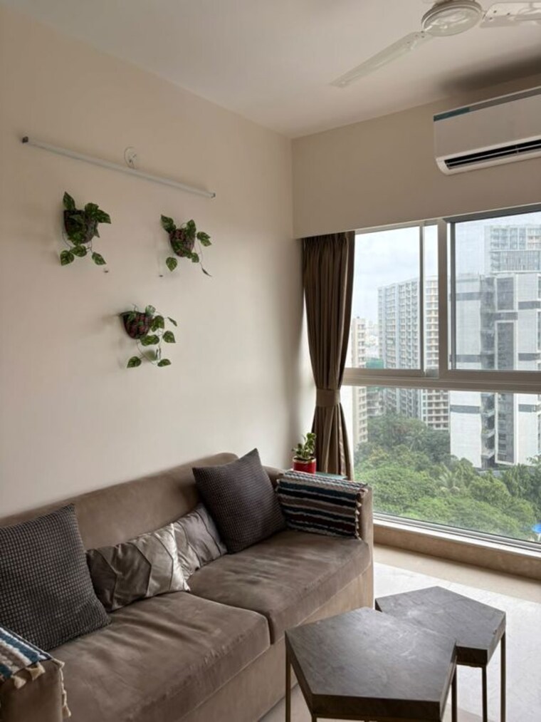 Living Room, bandra east 2 Bedroom 659 Sq.Ft. Apartment In Bandra East Mumbai 10634121