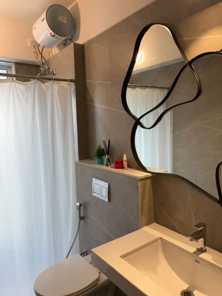 Attached Bathroom, bandra east 2 Bedroom 659 Sq.Ft. Apartment In Bandra East Mumbai 10634121