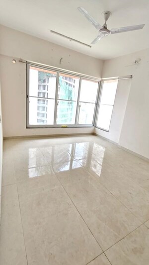 1 BHK Apartment For Sale in Lalani Grandeur, Goregaon East