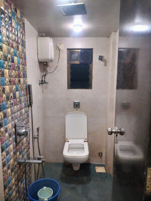 Bathroom in 1 BHK Apartment at Lalani Grandeur, Goregaon East – for Sale